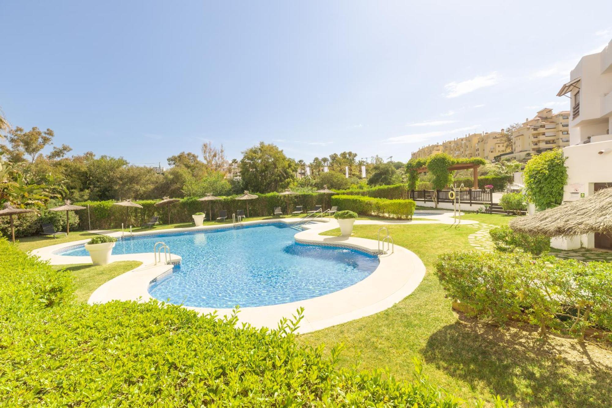 Full Apartment With Private Pool Estepona Luaran gambar